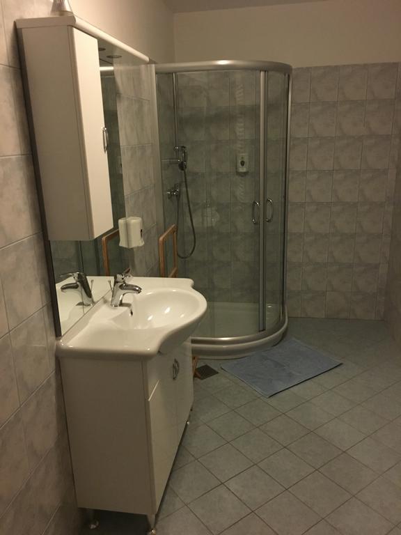 Guest House Okrepcevalnica Zemonska Vaga Ilirska Bistrica Buitenkant foto