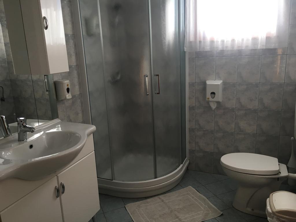 Guest House Okrepcevalnica Zemonska Vaga Ilirska Bistrica Buitenkant foto